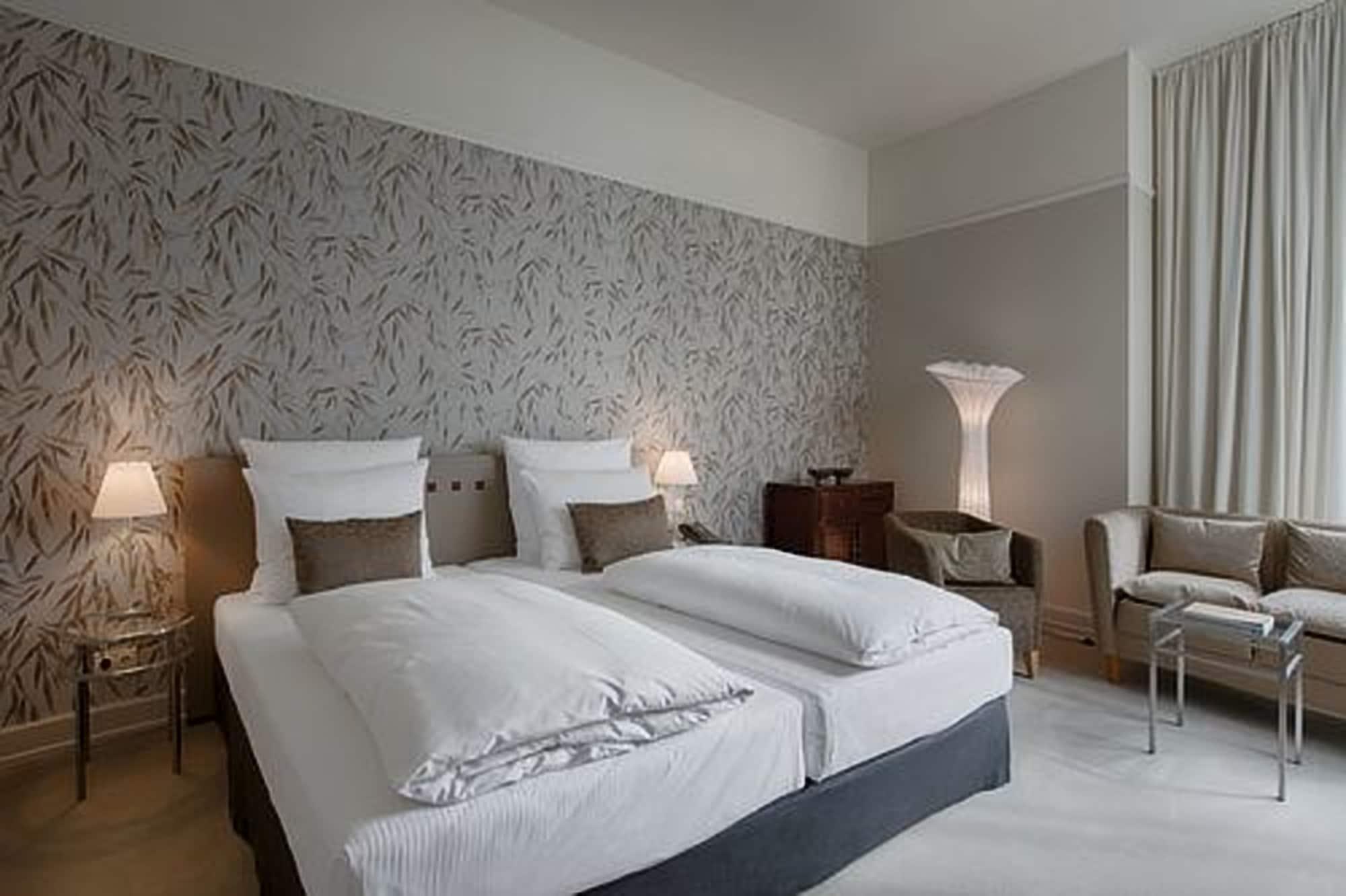 Privathotel Lindtner Hamburg Luaran gambar A room at the Hotel Axelmannstein