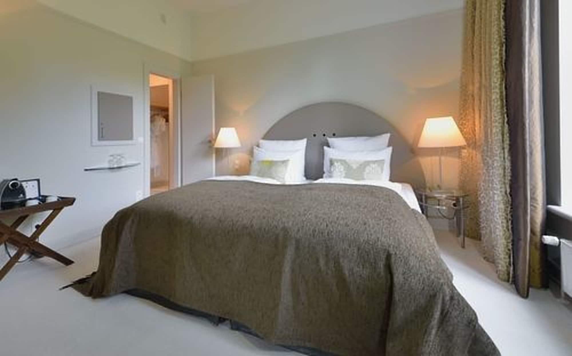 Privathotel Lindtner Hamburg Luaran gambar A bedroom at the hotel