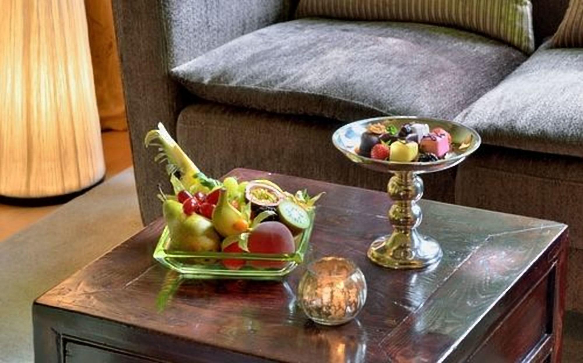 Privathotel Lindtner Hamburg Luaran gambar Fruit and chocolate